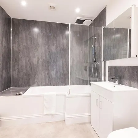 Apartment Modern Breakfast At Tiffany's With Free Parking By Prescott *