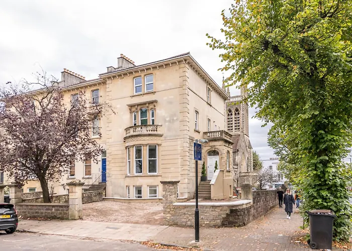 Luxury Breakfast At Tiffany's With Free Parking By Prescott