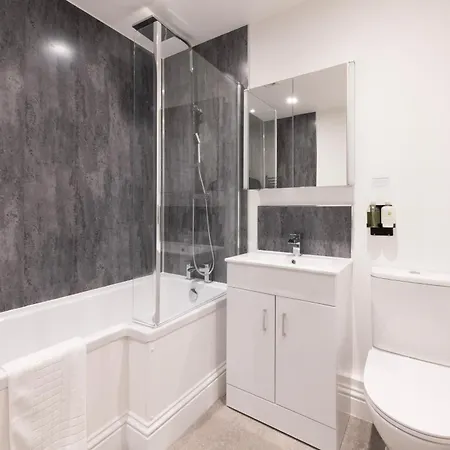 Luxury Breakfast At Tiffany's With Free Parking By Prescott Апартаменти