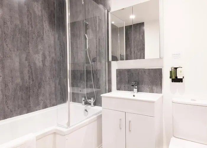 Luxury Breakfast At Tiffany's With Free Parking By Prescott Apartmán *