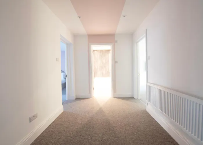 Luxury Breakfast At Tiffany's With Free Parking By Prescott Apartmán